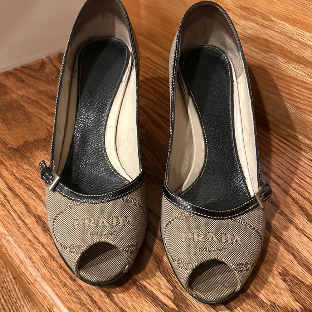 Prada shoes/ size 37/ gray/ made in Italy